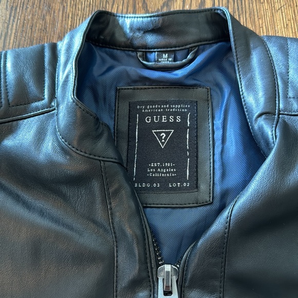 Guess moto jacket - size M - Picture 7 of 11